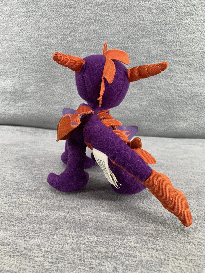 Brinquedo de pelúcia Spyro The Dragon 7" 2012 aposentado Skylander Giants - Imagem 3 de 4