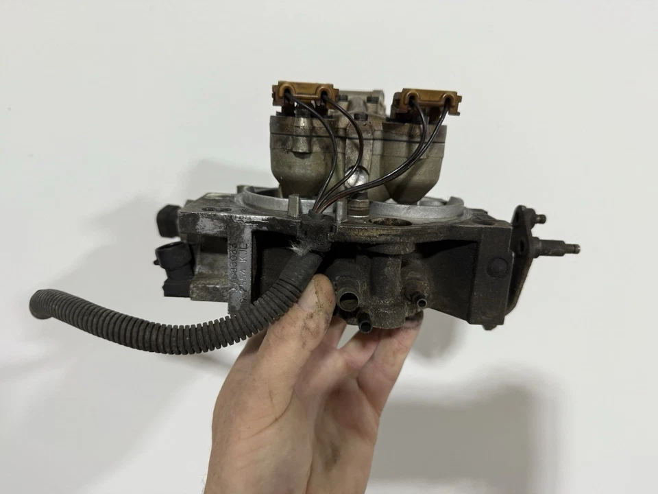 Chevrolet CK 1500 2500 1993-1995 Blazer 5,7 L conjunto de carrocería del acelerador TBI 17093033 Foto 2 de 4