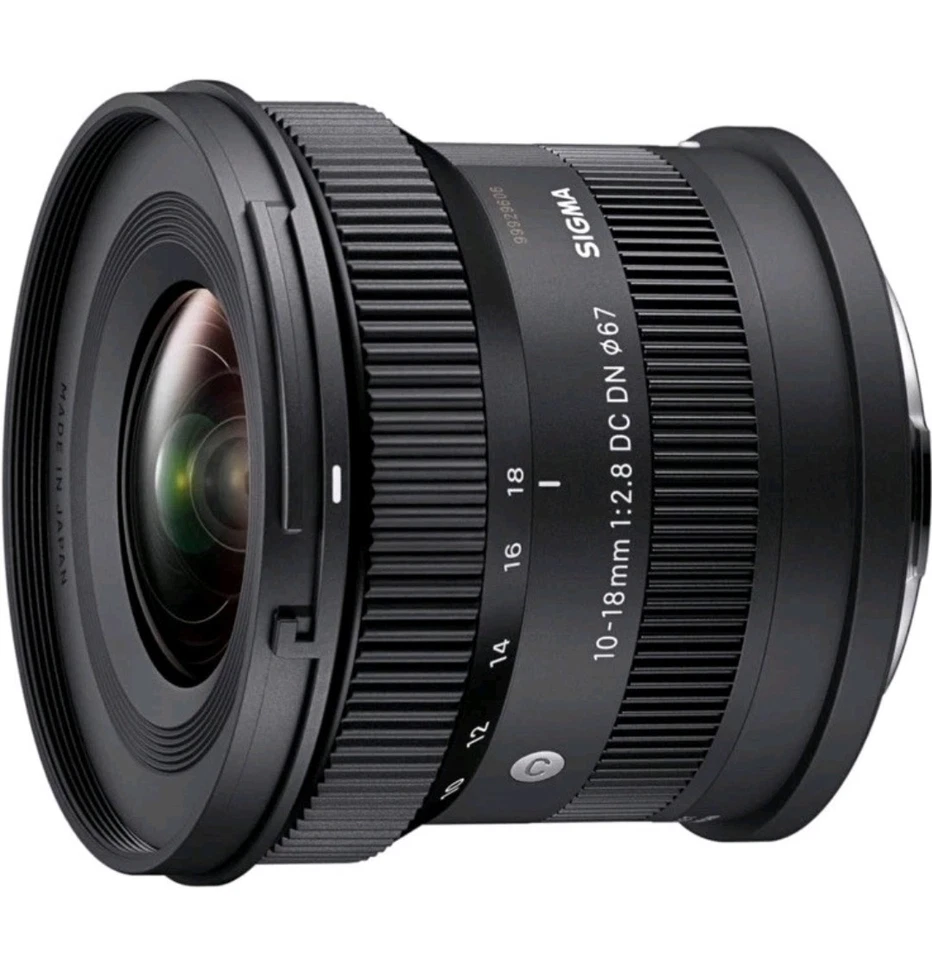 SIGMA Contemporary Lens 10-18mm F2.8 DC DN FUJIFILM X Mount With Tracking See - Image 3 of 4