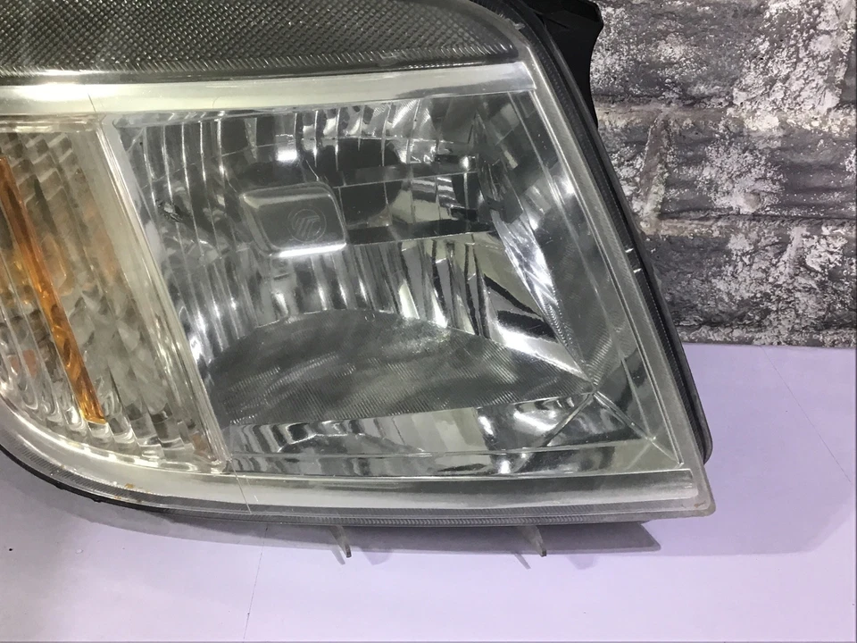 Faro derecho Mercury Mariner 2008-2011 (lado del pasajero) OEM, justo Foto 4 de 4