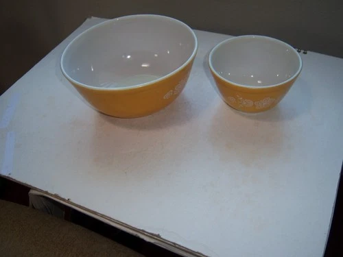 Vintage Pyrex Butterfly Gold 2 Bowls 403&401 mixing