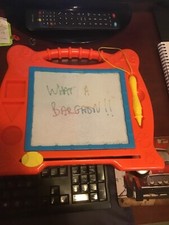 ORANGE MAGNETIC DRAWING BOARD 15CM X 15CMS  BIRTHDAY CHRISTMAS DRAWIN KIDS