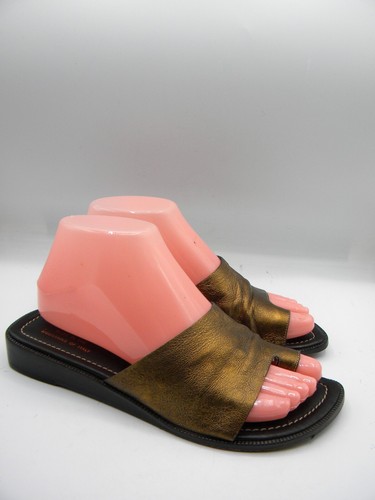 Donald Pliner Metallic Bronze Leather Toe Ring Flat Slide Sandals Size 7.5  M | eBay