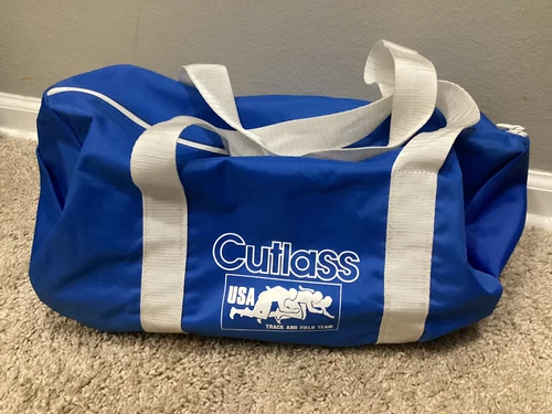 Vintage Oldsmobile Cutlass Concessionnaire Accessoires 442 G Body Supreme F85 W30