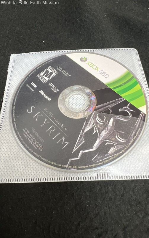 The Elder Scrolls V Skyrim Xbox 360 Game Disc Only Bethesda 2011
