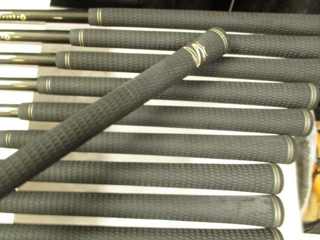 Picture 8 of 24