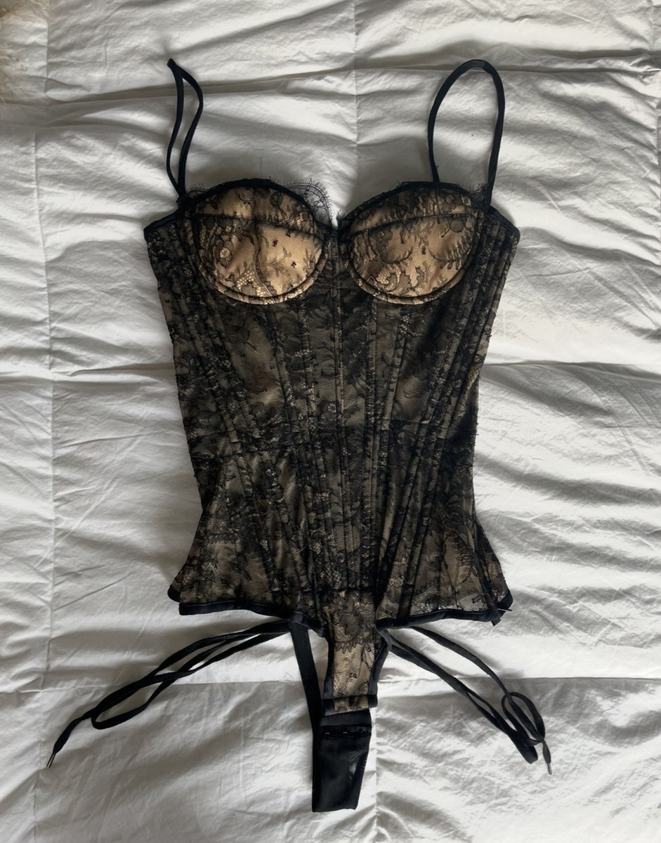 ROBERTO CAVALLI S/S 2003 Vintage Black Lace Overlay Lace Up Corset