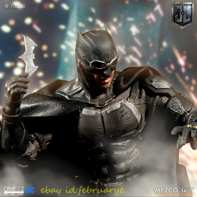 Perfect Mezco Toys 1/12 Collective Tactical Suit Batman Action