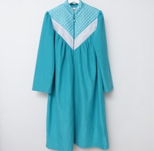 Vintage 80s Carriage Court Women's Size Medium Nightgown Sleep Teal Made In USA