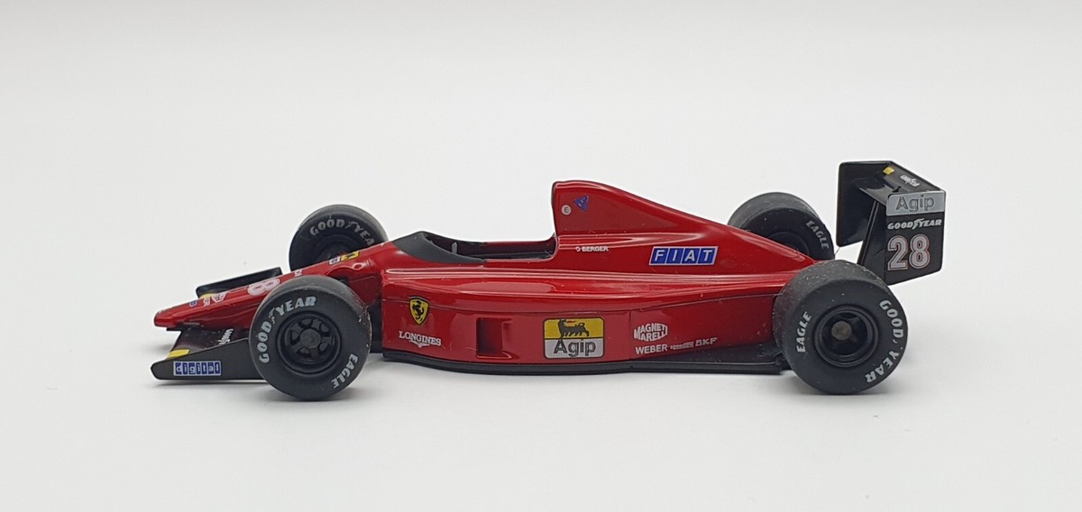 Ferrari F1 ミニカー 1/18 赤 Hot Wheels Racing 1/18 Ferrari 248 F1 V8 Michael Schumacher