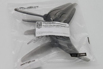 4 x 4 iFlight, Nazgul R5 V2 Tri-Blade Prop 5 Zoll FPV Racing Pro neu in OVP
