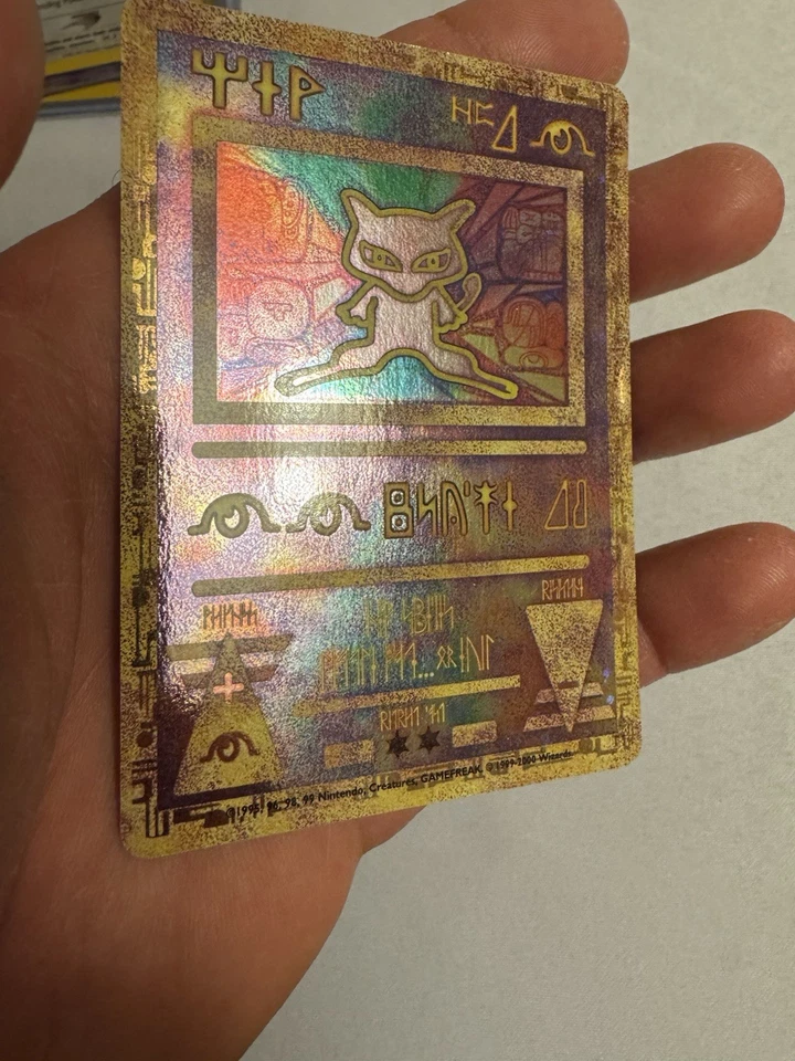 2000 Pokemon - Ancient Mew Holo Promo - Pokemon The Movie 2000 The Power of One - Image 3 of 4