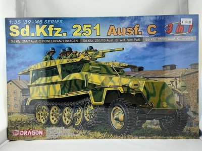 Sd.Kfz 251 Ausf. C Halftrck '39 to '45 Series 3 in 1 DRAGON #6224 WII