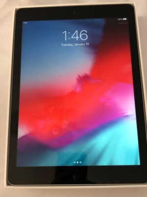 Apple iPad Air 1st Gen A1474 32GB ****MINT CONDITION IN OPEN BOX