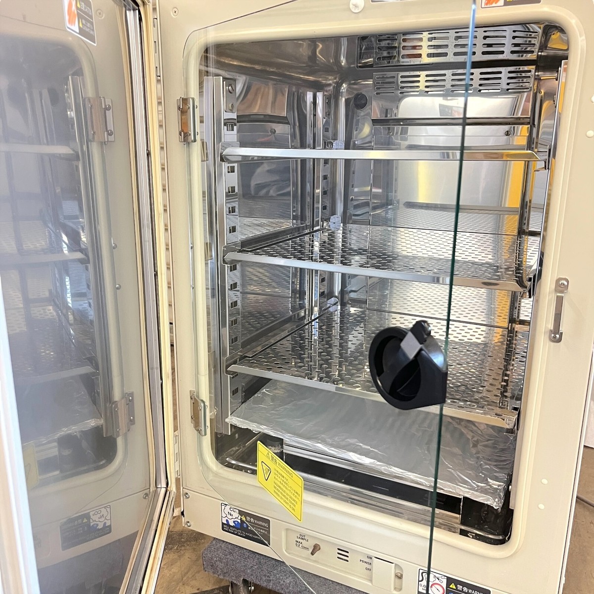 Sanyo MCO-18AIC CO2 Incubator Safecell UV Made in Japan | eBay Sanyo MCO-18AIC CO2 Incubator Safecell UV Made in Japan | eBay