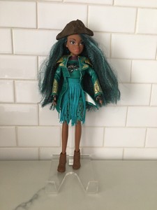 uma isle of the lost doll