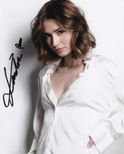 KAROLINA WYDRA signed Autogramm 20x25cm PLURIBUS in Person autograph COA