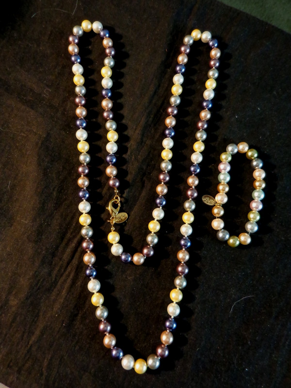 Signed "KJL Kenneth Jay Lane" 22 in. Knotted Necklace & 7" Stretch Bracelet 2009