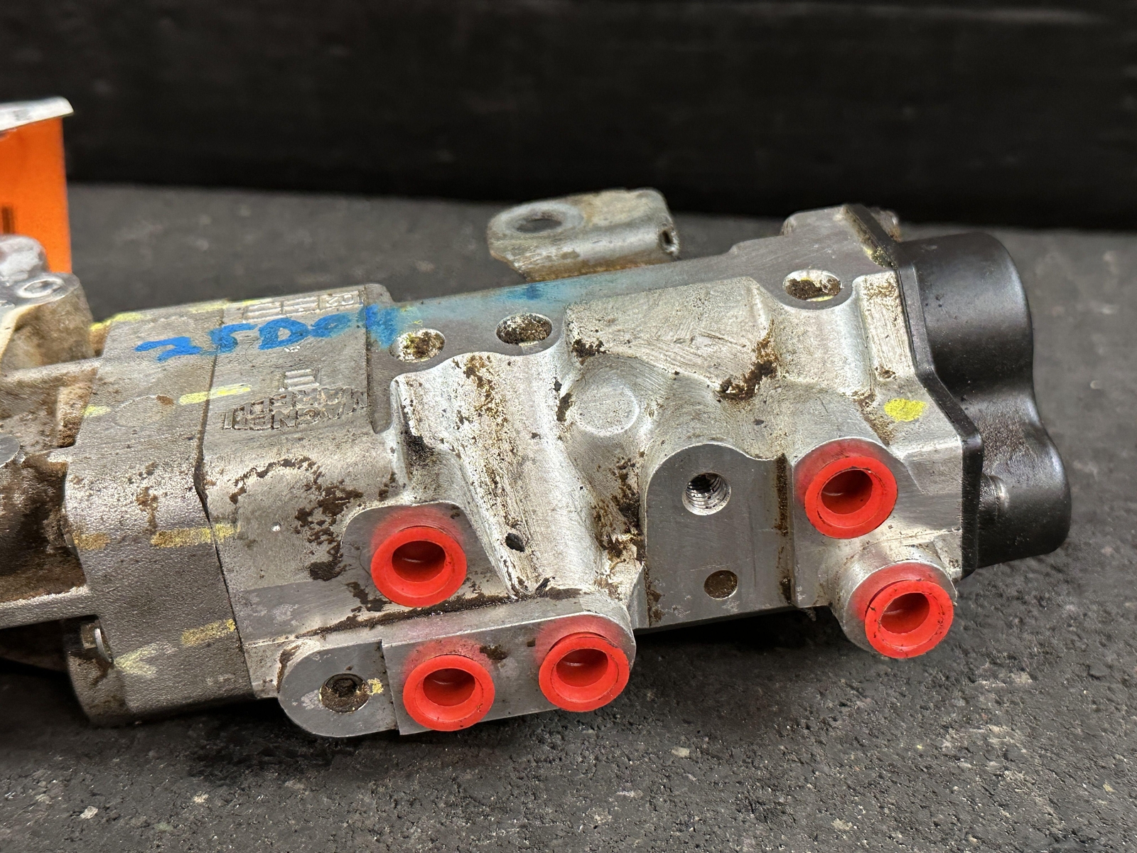 02-06 MASERATI SPYDER AUTOMATIC TRANSMISSION HYDRAULIC CLUTCH ACTUATOR 46K MILES