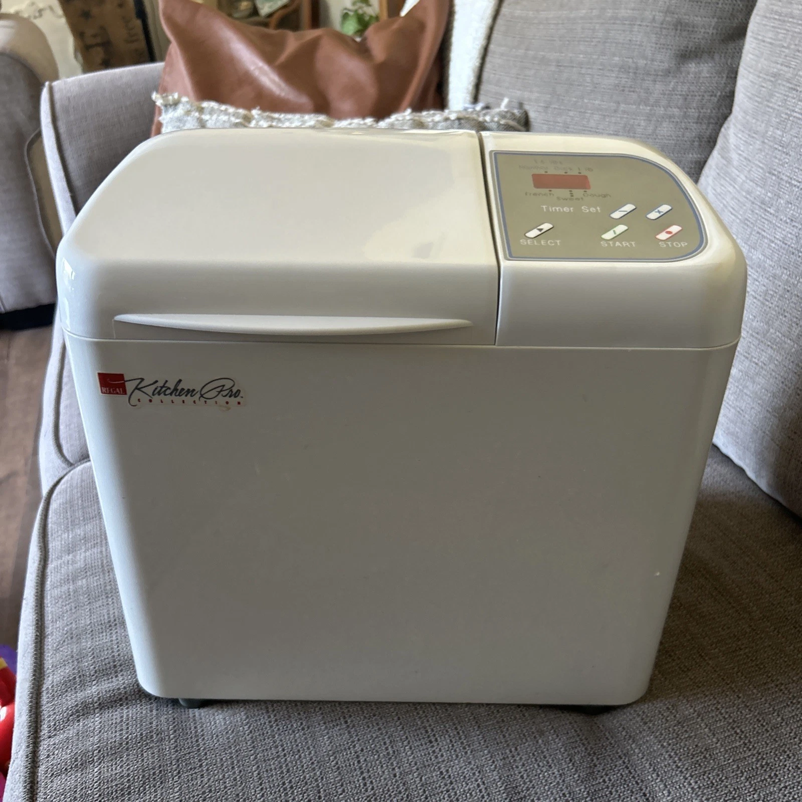 Regal Kitchen Pro Bread Maker K6773 With Paddle (TESTED)