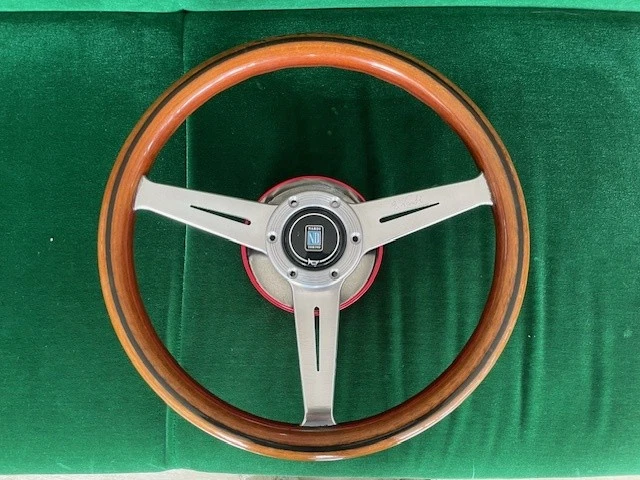 NARDI classic 36.5mm wood steering wheel with horn button. Used from Japan. - Image 2 of 4