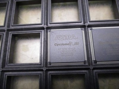 Lot of 4 Altera Cyclone III EP3C5E144C8N Programmable Gate ICs [5*F-1.5]
