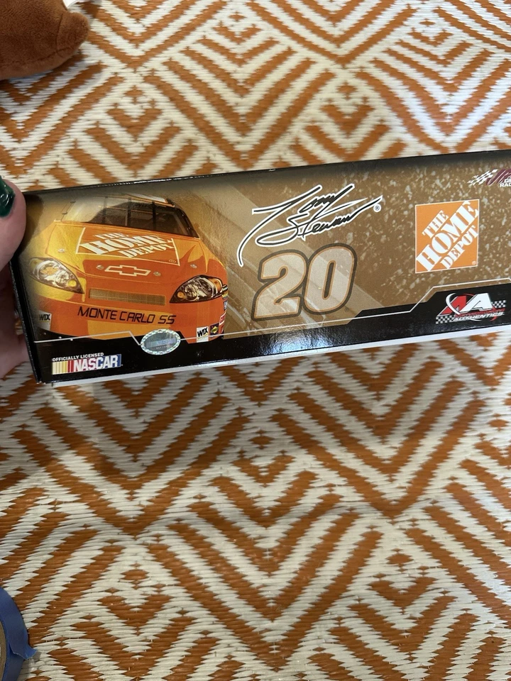 Drivers Select Tony Stewart #20 Monte Carlo SS 1:24 Home Depot Foto 2 de 4
