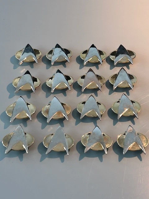 Подлинный винтажный металлический значок коммуникатора Star Trek с магнитной застежкой - Изображение 3 из 4