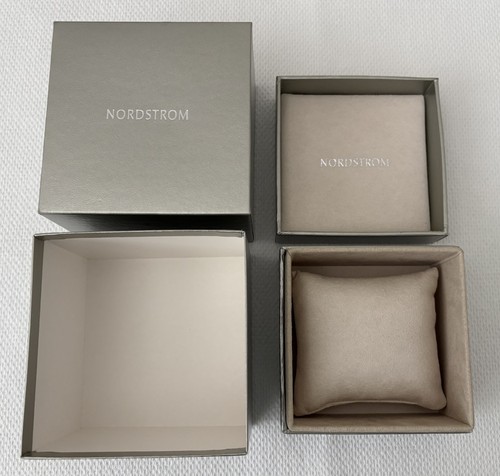 Nordstrom - Gray Square Jewelry Gift Box w/Suede-Like Interior Inside Gift Box