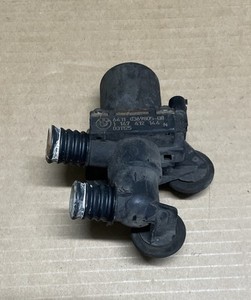 BMW E46 320i - Heizung Wasserventil Heizungsventil 8369805