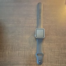 Apple Watch Series 3 38 mm Space Gray Aluminum Case Gray Fluoroelastomer Band