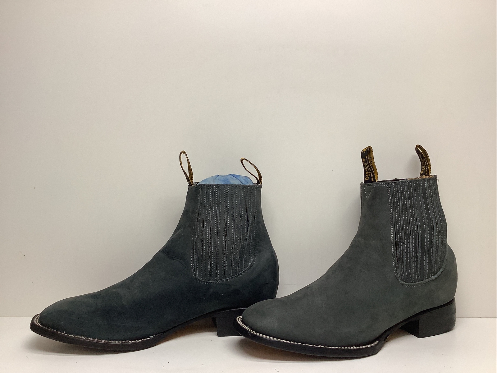 VTG MENS DIEGOS BLUEISH SLIGHTLY SQ TOE BOTINES COWBOY BOOTS SIZE 8