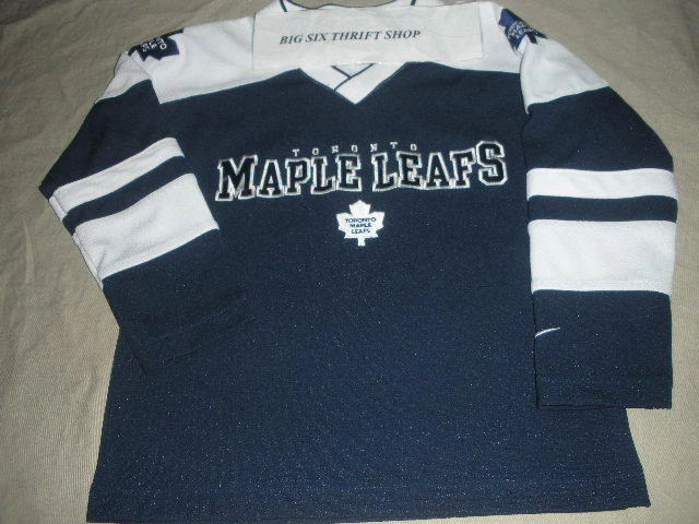 Kids Toronto Maple Leafs Fan Shop, Toronto Maple Leafs Gear, Youth Maple  Leafs Apparel, Merchandise