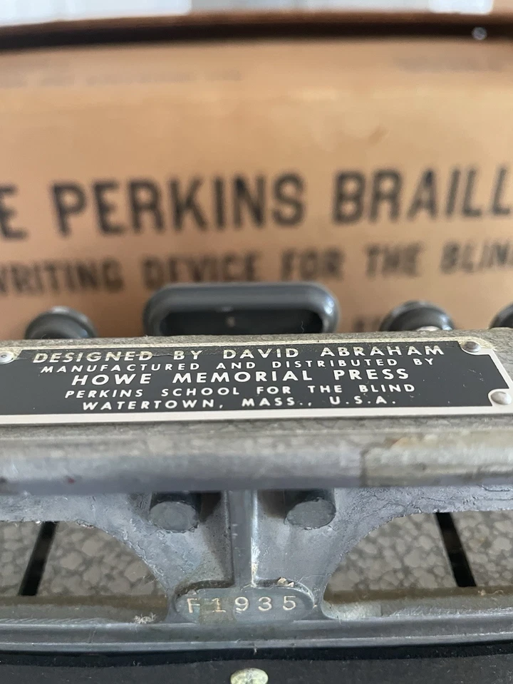 Perkins Classic Brailler for The Blind By David Abraham w/cover & Instructions! - Image 3 of 3