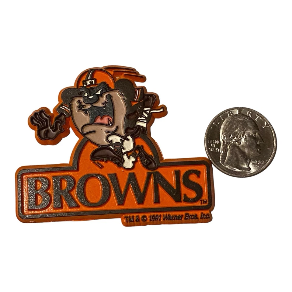 De Colección Cleveland Browns Looney Tunes Taz NFL Fútbol Imán Clasificación Tablero Foto 3 de 3