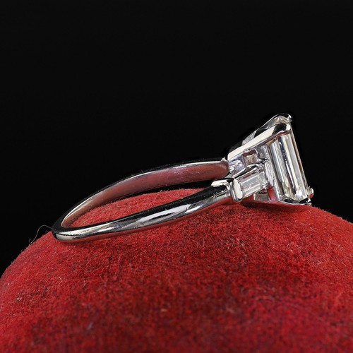 Vintage Retro Platinum Emerald Cut Diamond Engagement Ring - GIA - Picture 3 of 10
