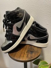 Nike Air Jordan 1 Mid SE Patent Leather Size 5.5Y Women s 7 Black/Silver/Gold