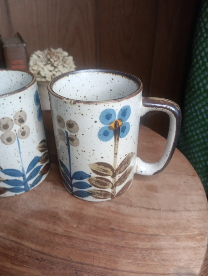 Vintage 1963 Otagirl Floral Mug Set 12oz Speckled Pottery good Condition 4" - Image 2 of 4