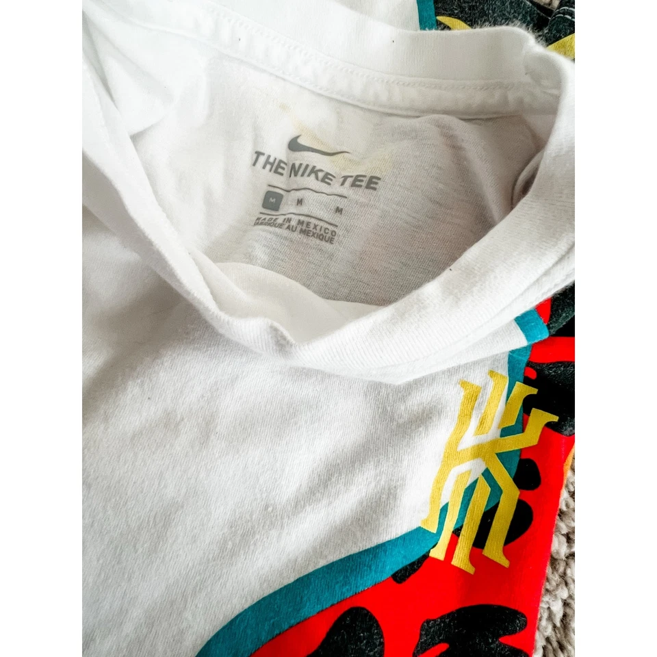 Nike Kyrie Irving Boys T-Shirt Size Medium White Animal Print Graphic Tee - Image 4 of 4
