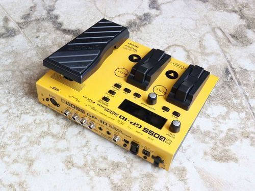 BOSS GP-10 with GK-3 Guitar Processor Multi-Effects Synth BOSS GP-10 with GK-3 Guitar Processor Multi-Effects Synth