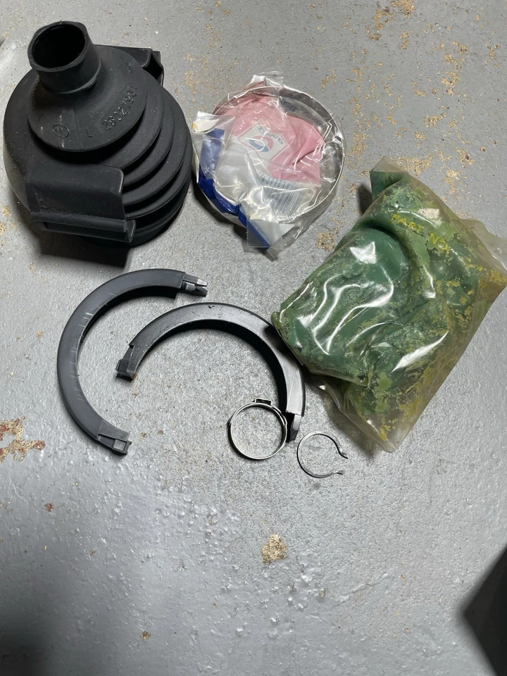 正品 GM BOOT 套件 1983 - 2004 雪佛兰 GMC Oldsmobile Blazer Jimmy 26027964 三脚架 — 第 2/4 张图片