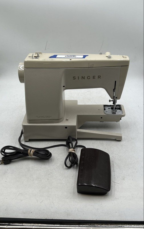 Singer Stylist 534 Beige Domestic Sewing Machine With Foot Pedal & Power Cord
