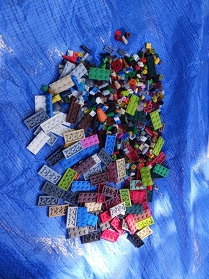 Assorted Lego Lot 8 Ounces