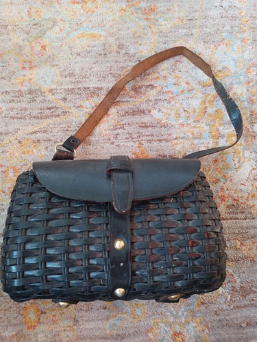 Two Vintage 60s Woven White and Black Plastic Purses Leather and Plastic Handles - Picture 8 of 18