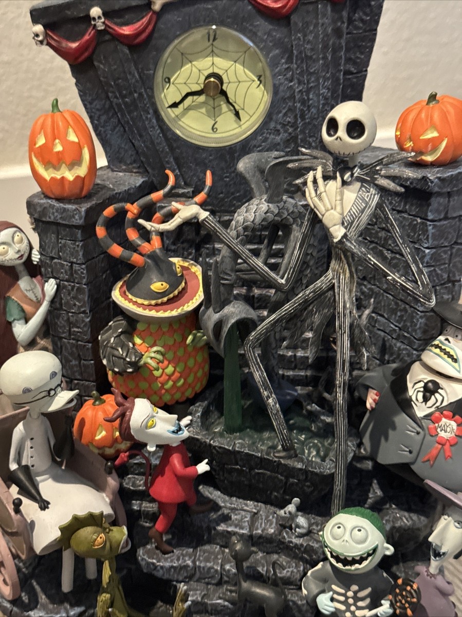 Rare Disney Tim Burton The Nightmare Before Christmas Mantle Clock
