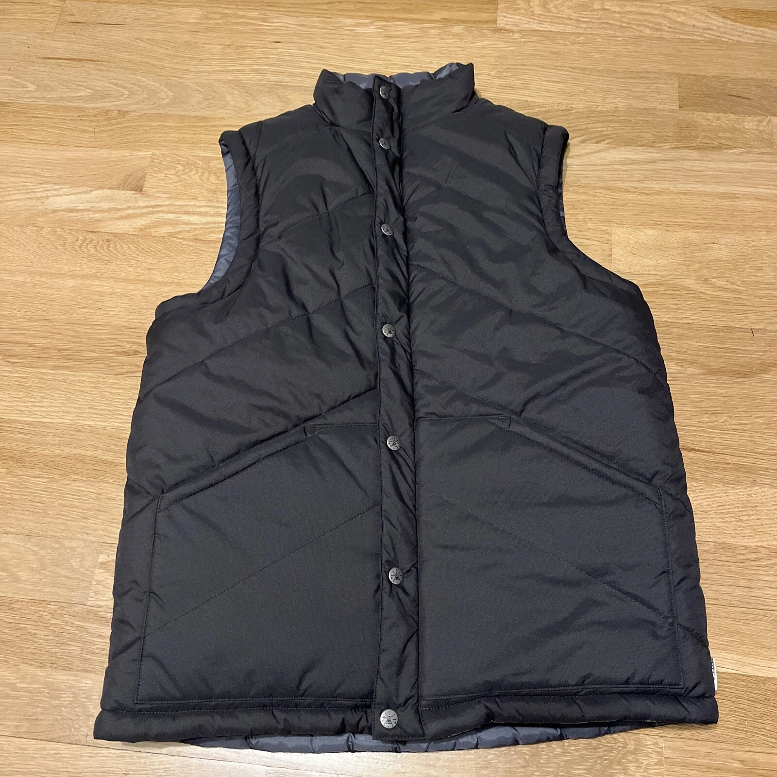 Poler Camp Vibes Mens Medium Puffer Quilted Vest Full Zip Brown Hiking