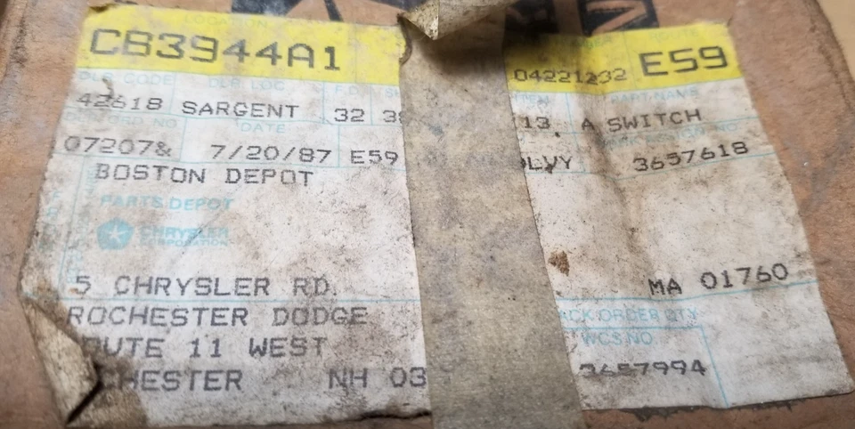 Interruptor limpiaparabrisas de 2 velocidades OEM Mopar 4221232 sin intermitente sin inclinación 1983-85 Foto 2 de 4