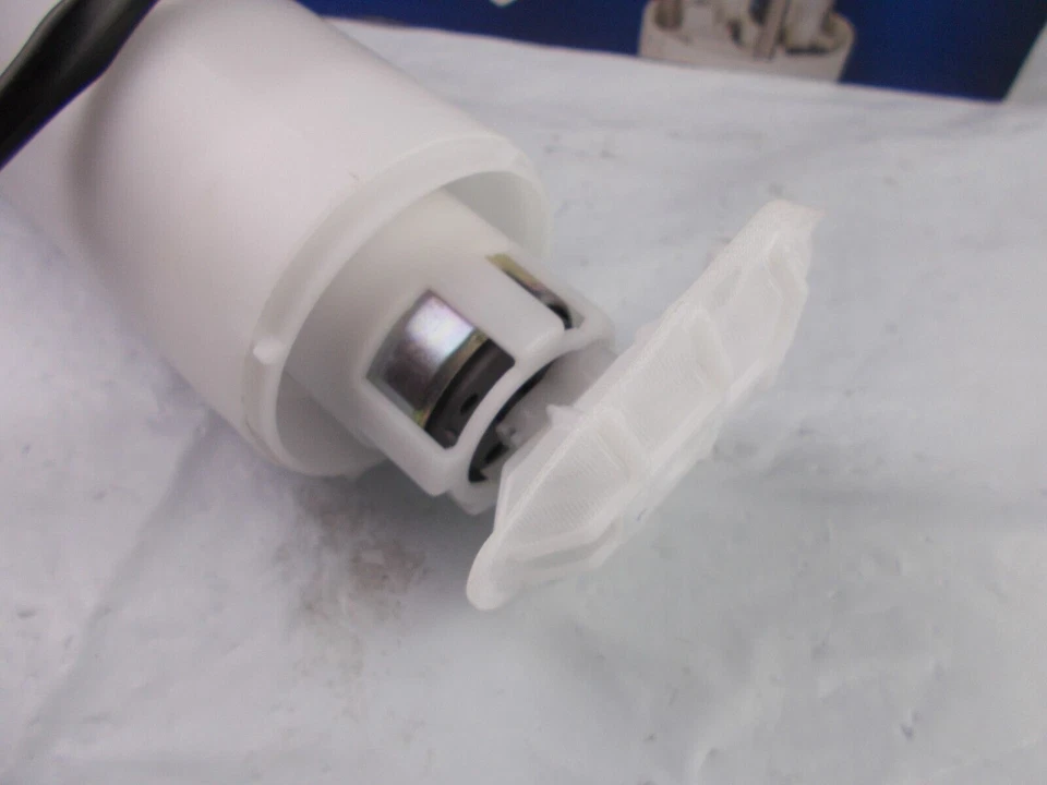 Conjunto de módulo de bomba de combustible - AWD CARQUEST M2287947 se adapta; Volvo 850 C70 S70 V70 Foto 4 de 4