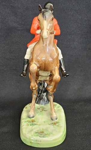 A Vintage Beswick Huntsman on a Rearing Horse, with Fox and Hounds - Picture 3 of 22