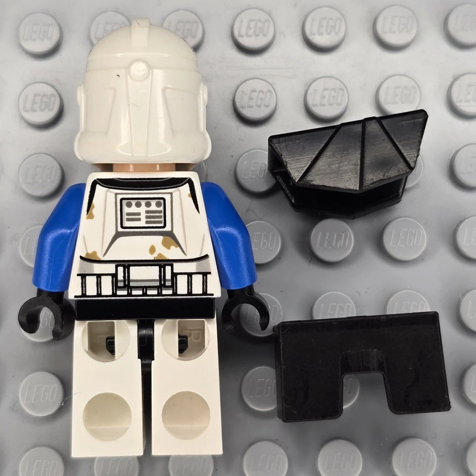 Lego Star Wars Minifigure SW0450 Clone Trooper Captain Rex 501st Legion Phase 2 - Image 2 of 4